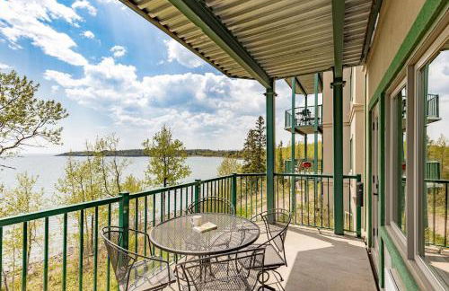 Breathtaking Lake Views King Suite, Queen Beds, Kitchen and Heated Indoor and Outdoor Pools - Foto 12