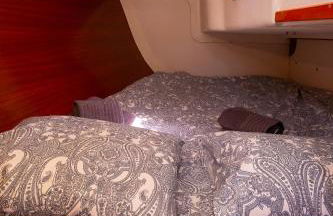 Stunning Boat 2 BEDROOMS, WC, high ceiling - Photo 8