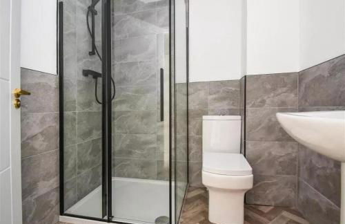 Glams beautiful luxury home - Foto 13