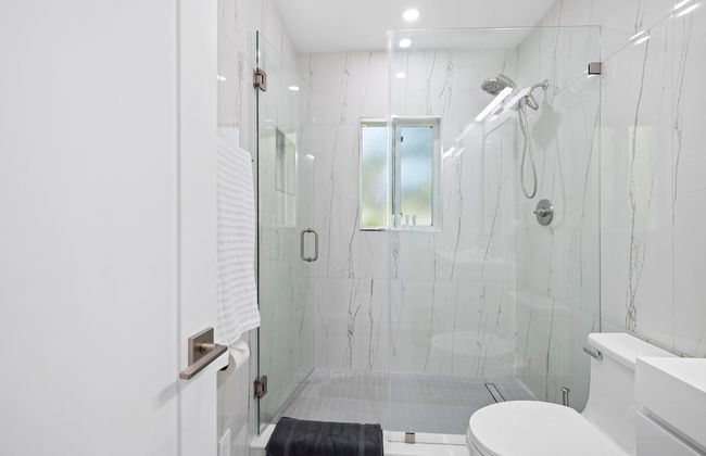 Uhost AI 1BR Sleek Modern Retreat - Foto 31