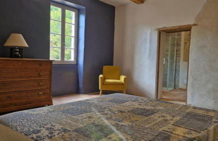 Beautiful Farmhouse with large swimming pool within walking distance of a charming, lively village - Foto 17