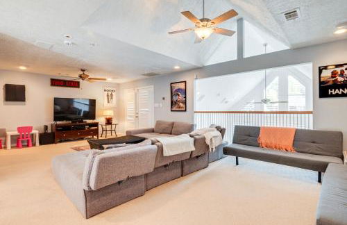 Dock and Outdoor Entertainment Home on Lake Conroe - Photo 14