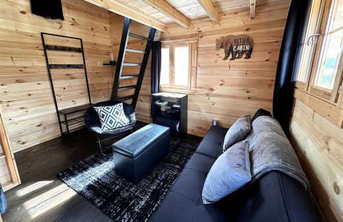 Romantic Lakefront Cabin with Mountain Views, Perfect for a Trip to Cantwell, Alaska - Foto 2