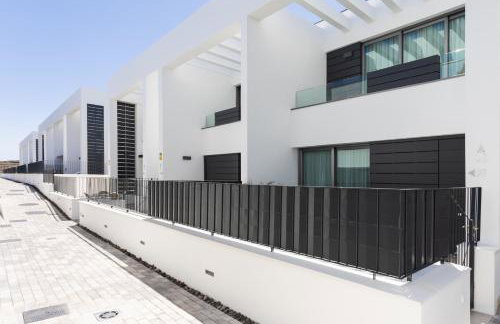 Home2Book Stylish Apartment Pool & Terrace Abades - Photo 38