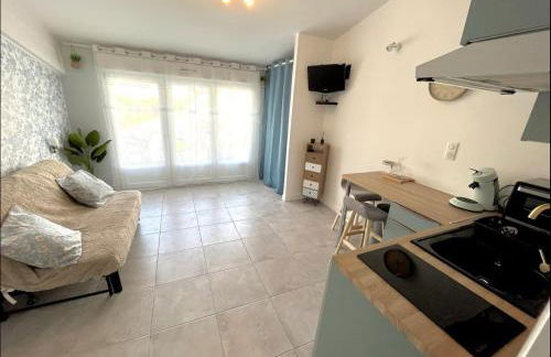 La loge de Gustave, studio avec wifi et une place de parking privatif - Foto 7