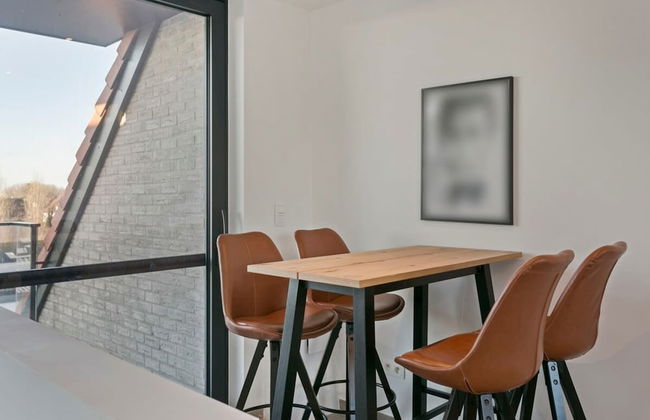 Spacious 3 Bedroom Apartment With Private Garage - Foto 47