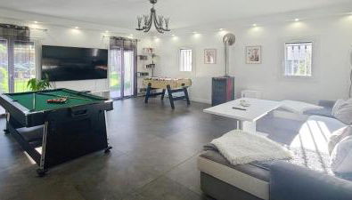 230m2 sur 3800m2 - jacuzzi 6 places - 16pers max - Foto 2