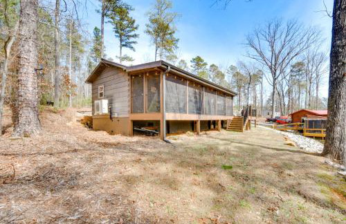 Waterfront Seneca Cabin about 4 Mi to Boat Launch! - Foto 23