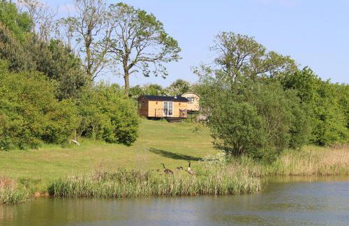 Fair Farm Hideaway - Photo 12