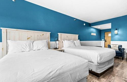 Breathtaking Lake Views Studio, 2 Queen Beds, Fireplace and Heated Indoor and Outdoor Pools - Foto 3