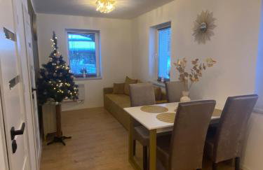 Pod świerkami - Foto 8