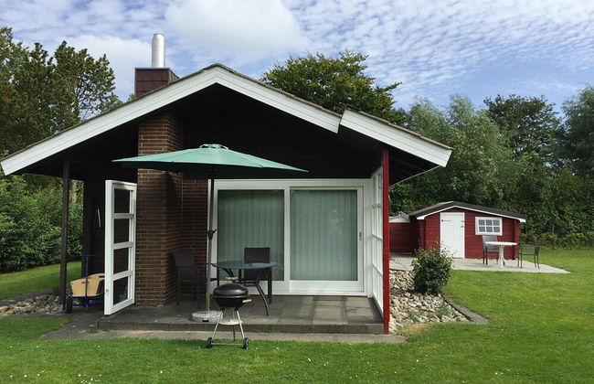 Inviting log House With 2 Terraces and Cozy Fireplace in Damp - Foto 19
