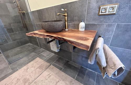 Ferienhaus 2-6 Pers Europa Feriendorf neu renoviert mit Sauna - Foto 11