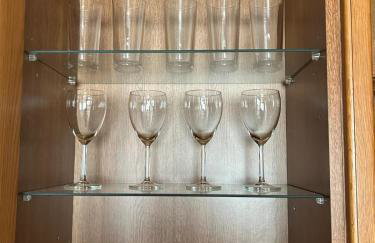 Peaceful 2-Bed Bungalow with Garden & Parking in Bramley Village, Rotherham - Foto 22