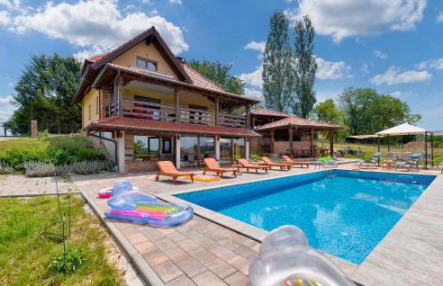 Nice Home In Zelezna Gora With Sauna - Foto 1