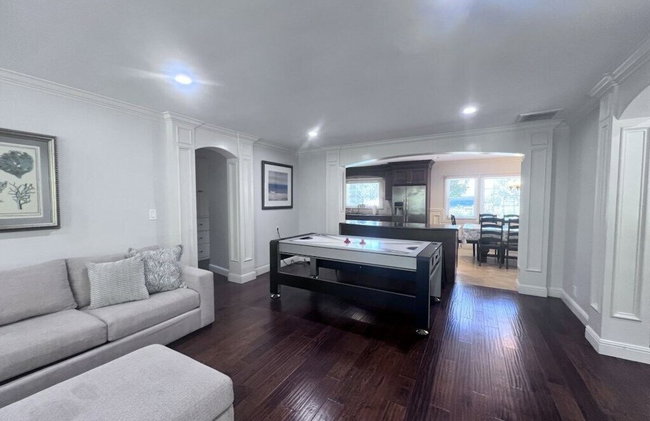 Incredible Estate 5 Bedrooms 3 Bathroom W/resort Style Rock Pool & Jacuzzi - Foto 18