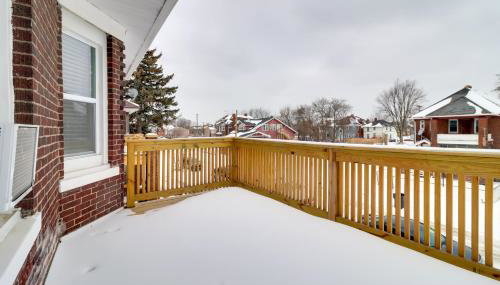 Modern Updates and Great Location! Detroit Duplex - Foto 4