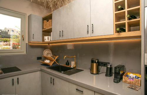 Pink Freud Villas Santorini - Photo 35