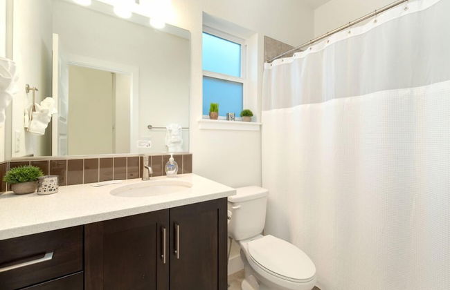 Remarkable Home Near Old Town, Breweries, & River! - Foto 14