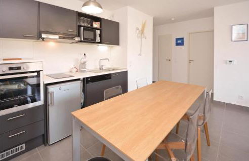 Gorgeous Apartment In Aigues-Mortes - Foto 17