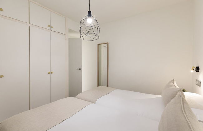 Sitges Group Blue and White - Photo 27