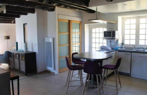 Les Mazaux avec piscine chauffée au nord de Sarlat - Foto 2