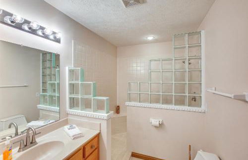 Lakefront Home with Deck, Near Mammoth Cave Park! - Foto 15