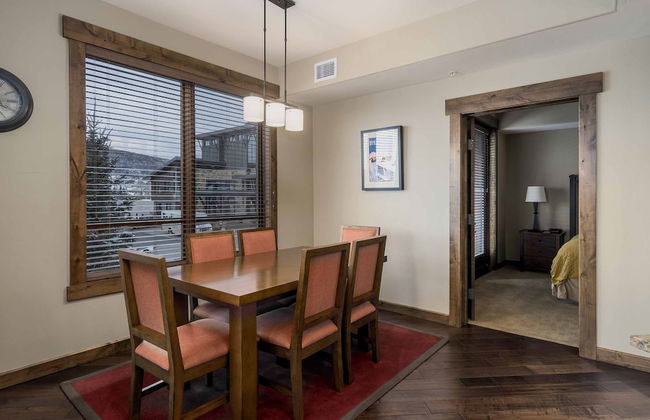 Trailhead Lodge - Photo 8