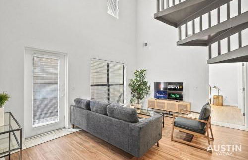 Spiral Stairs to Loft Bedroom Balcony with Shade - Foto 11