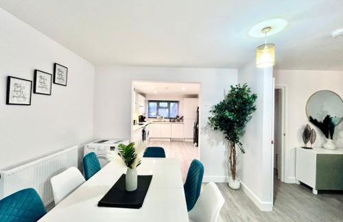 Contractor Stays - Sleeps 12 - Easy access to Motorway - Foto 31