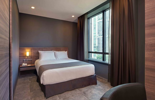 Orchard Grand Court - Photo 6