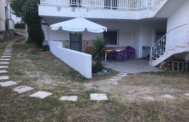 Calista Luxury Appt - Photo 1