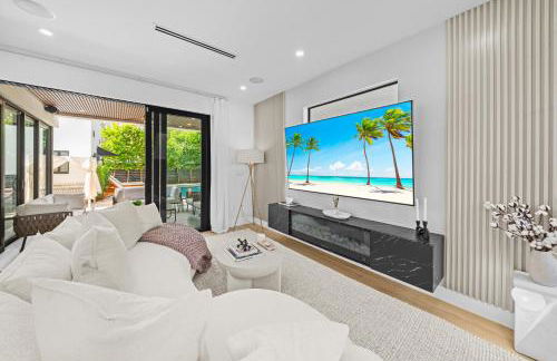 Modern Zen Oasis in Design District Sleeps 16 - Foto 9