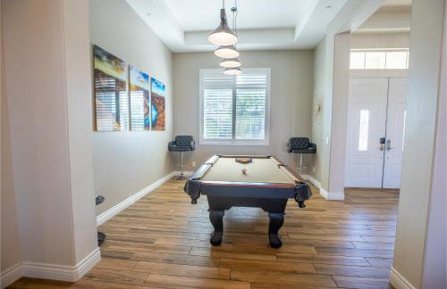 3400 SqFt House W/40Ft Heated Pool/Spa- Strip View - Photo 51