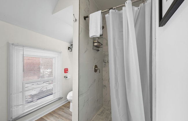 Detroit Escape: 2BR Apartment for 7 w/ Wifi - Foto 11