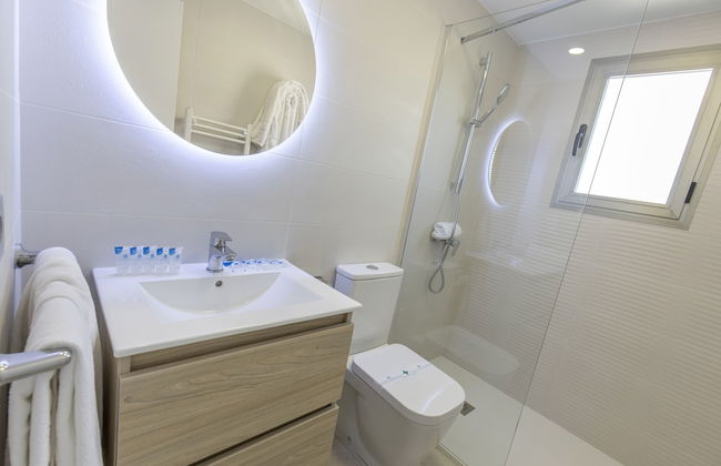 Aparthotel BCL Levante Beach - Photo 22