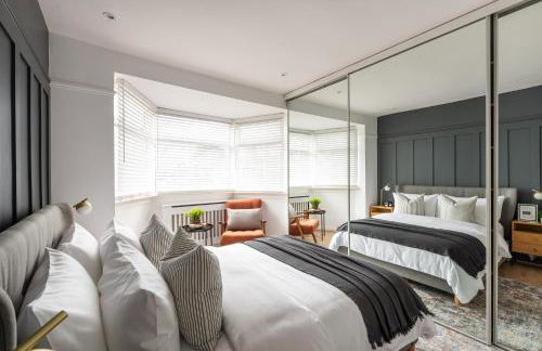 Large Luxury Solihull 5 Bedroom House - The Residence - Close to NEC - Sleeps 9 - Photo 11