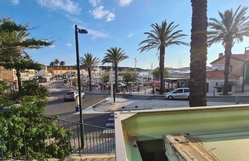 Élégant Studio au calme 2mn mer Wifi Clim Terrasse parking - Foto 23