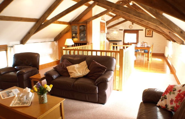 Polean Farm Cottages - Photo 32