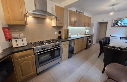 HARU RESIDENCE, Close to Tower Bridge, 6 bed House can sleep up to 16 peo - Foto 26