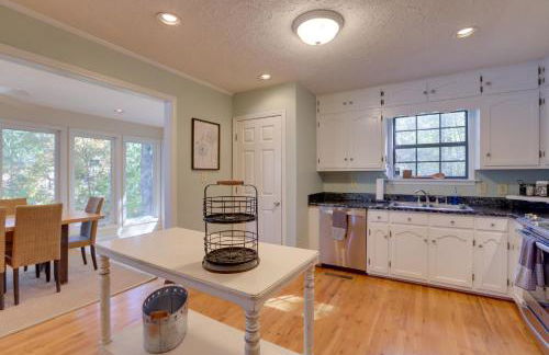 Lakefront Lineville Retreat with Private Dock! - Foto 9