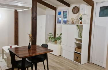 Paris Villette by metro 7, France Stadium, break moment studio - Foto 8