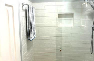 River Run Cottage Modern 2BR Waterfront Retreat in Linville Land Harbor - Foto 63