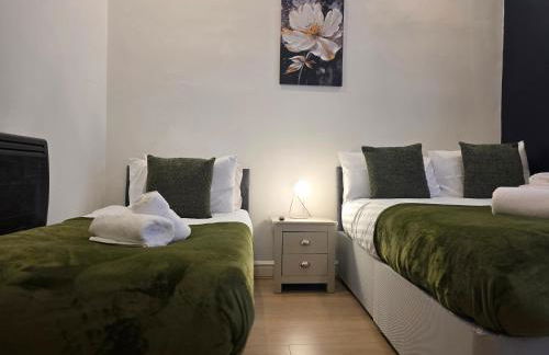 Deluxe 2BR Apartment Near City Center - Sleeps 6 - Foto 71