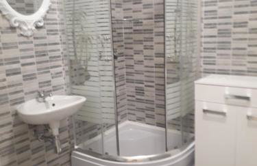 Pia Apartments - Photo 28