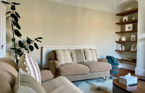 Gorgeous 4 bedroom Townhouse - Photo 19