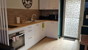 LE PATUREAU - Maison avec terrasse calme - idéale déplacements pro - Proche Nantes - Foto 3, stove, dishwasher, pet friendly, toaster, minibar