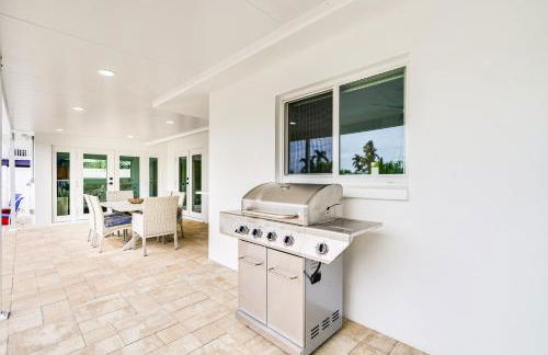 Updated St James City Home on Canal with Pool and Dock - Foto 25