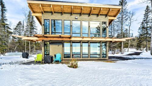 Waterfront Lake Superior Cabin Fire Pit and More! - Foto 3