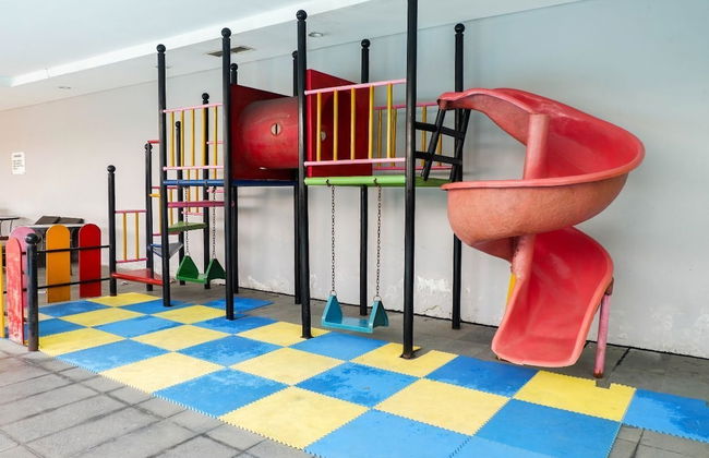 Compact And Comfy Studio At Puri Mas Apartment - Foto 19